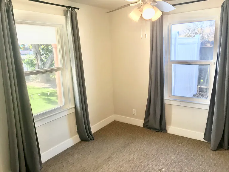 357 W Gettysburg Ave — Photo 10