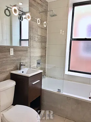 Rented by Zjama Realty Corp | media 25