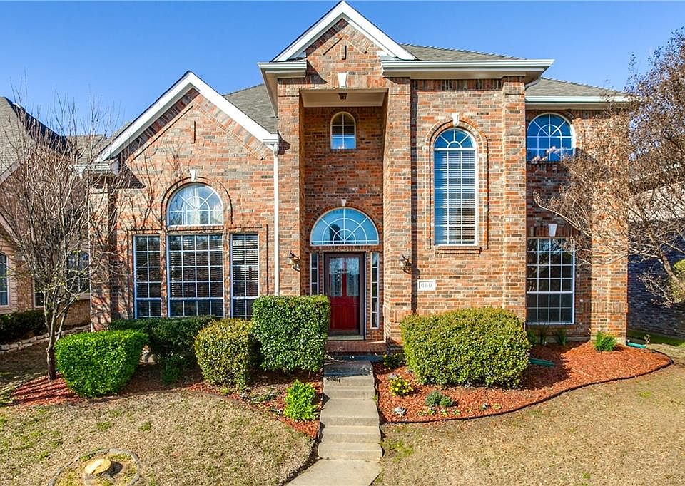 1st image of 880 Pinnacle Cir