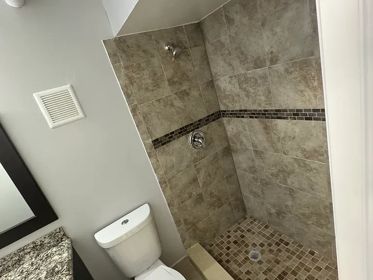 Lush Apartments — Photo 20