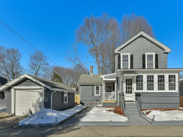 17 Barrows St, Dedham, MA 02026