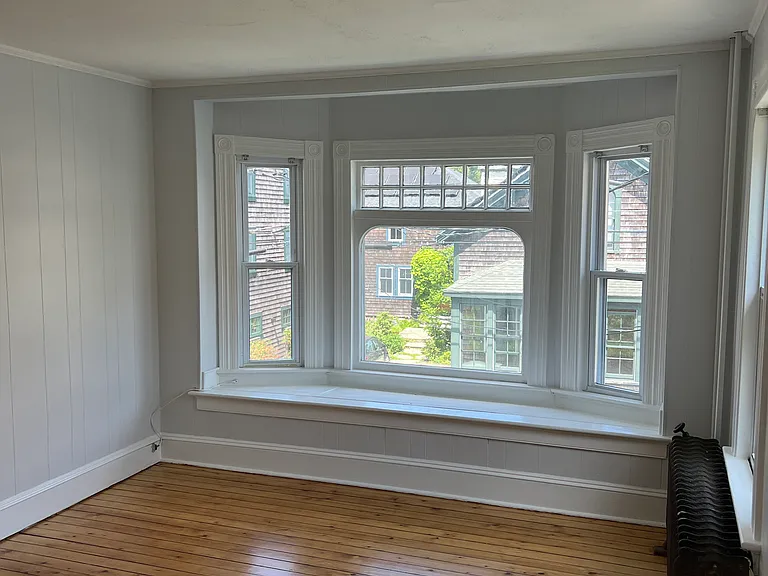15 Warner St #2 — Photo 2