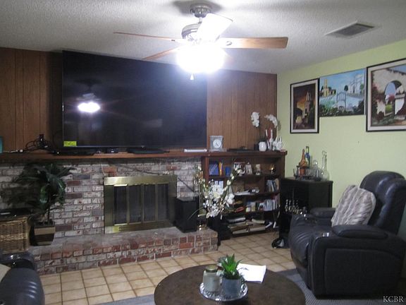 4th image of 1295 Lassen Dr