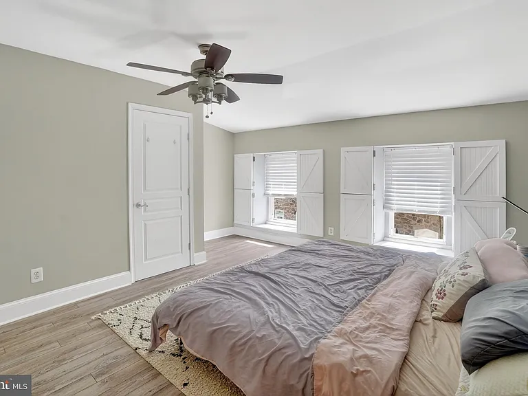 4739 Smick St — Photo 14