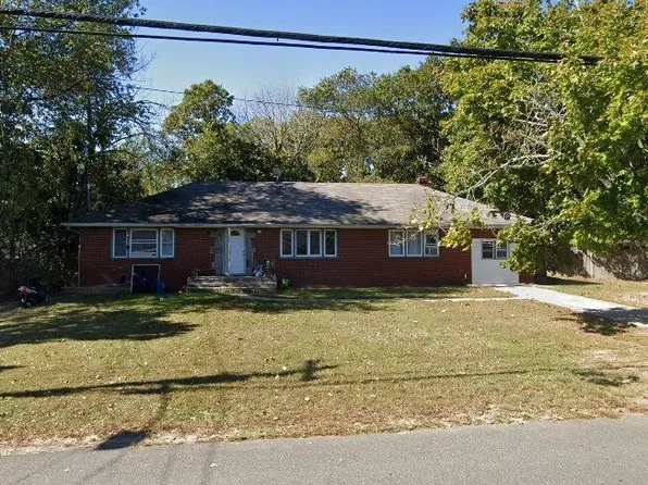 960 Ferndale Boulevard, Central Islip, NY 11722