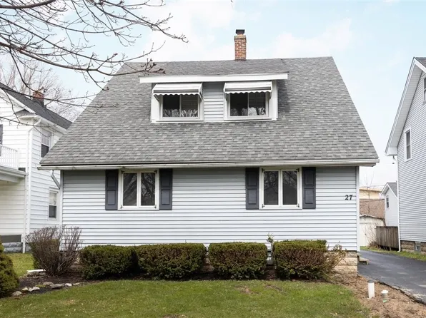 27 Cayuga Ave, Lancaster, NY 14086