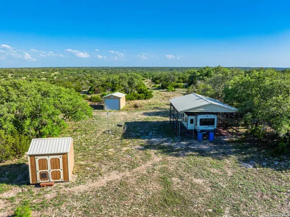 24753 High point, Rocksprings, TX 78880