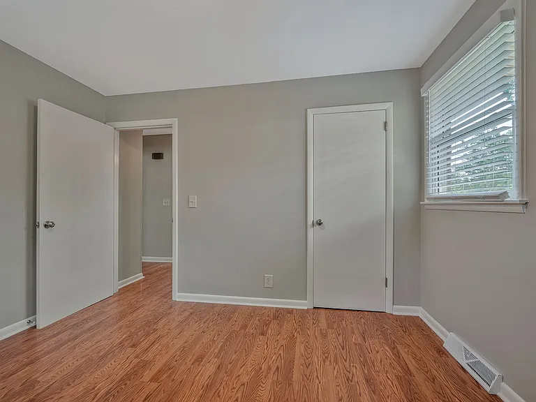 7439 George Gaines Rd — Photo 23