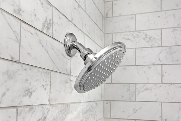 Rented by Vertical Real Estate LLC | media 10