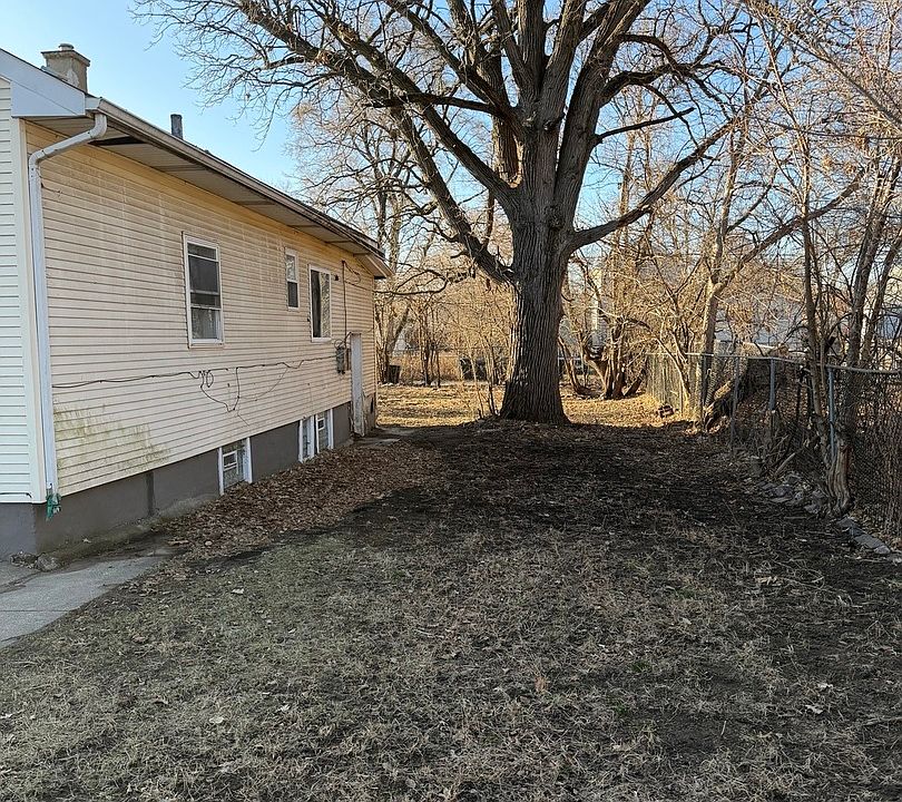 2nd image of 11648 S Vincennes Ave