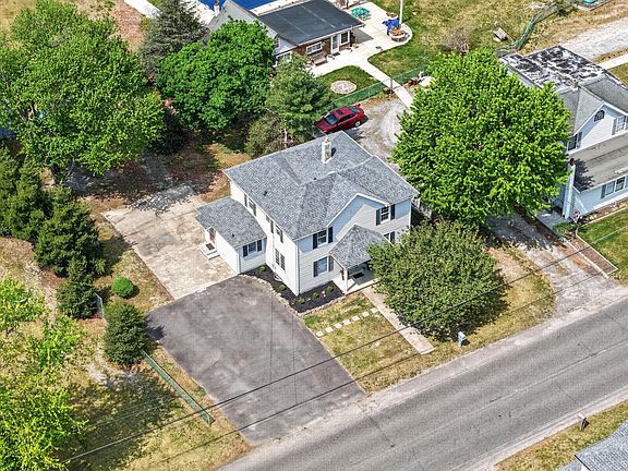 2nd image of 448 N Chew Rd