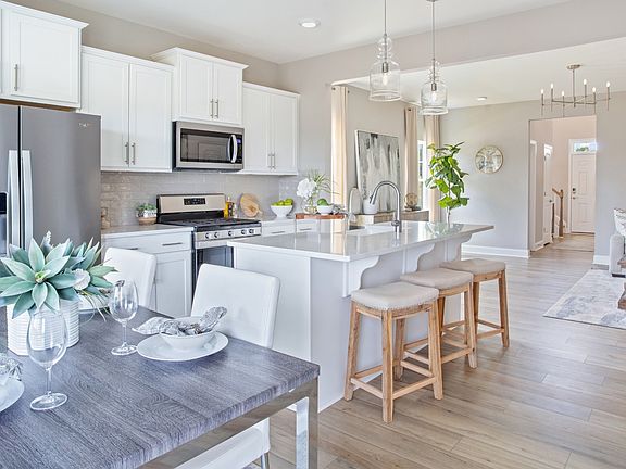 3rd image of 1118 Caswell Way Ct