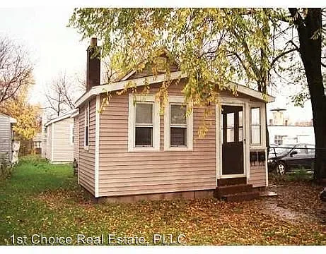 413 Paris Ave photo 1