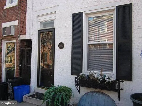 3695 Calumet St, Philadelphia, PA 19129