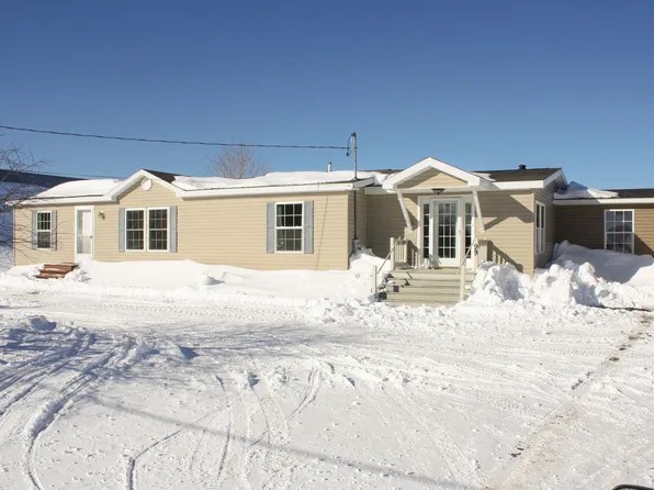 99 North Wade Road, Wade, ME 04786