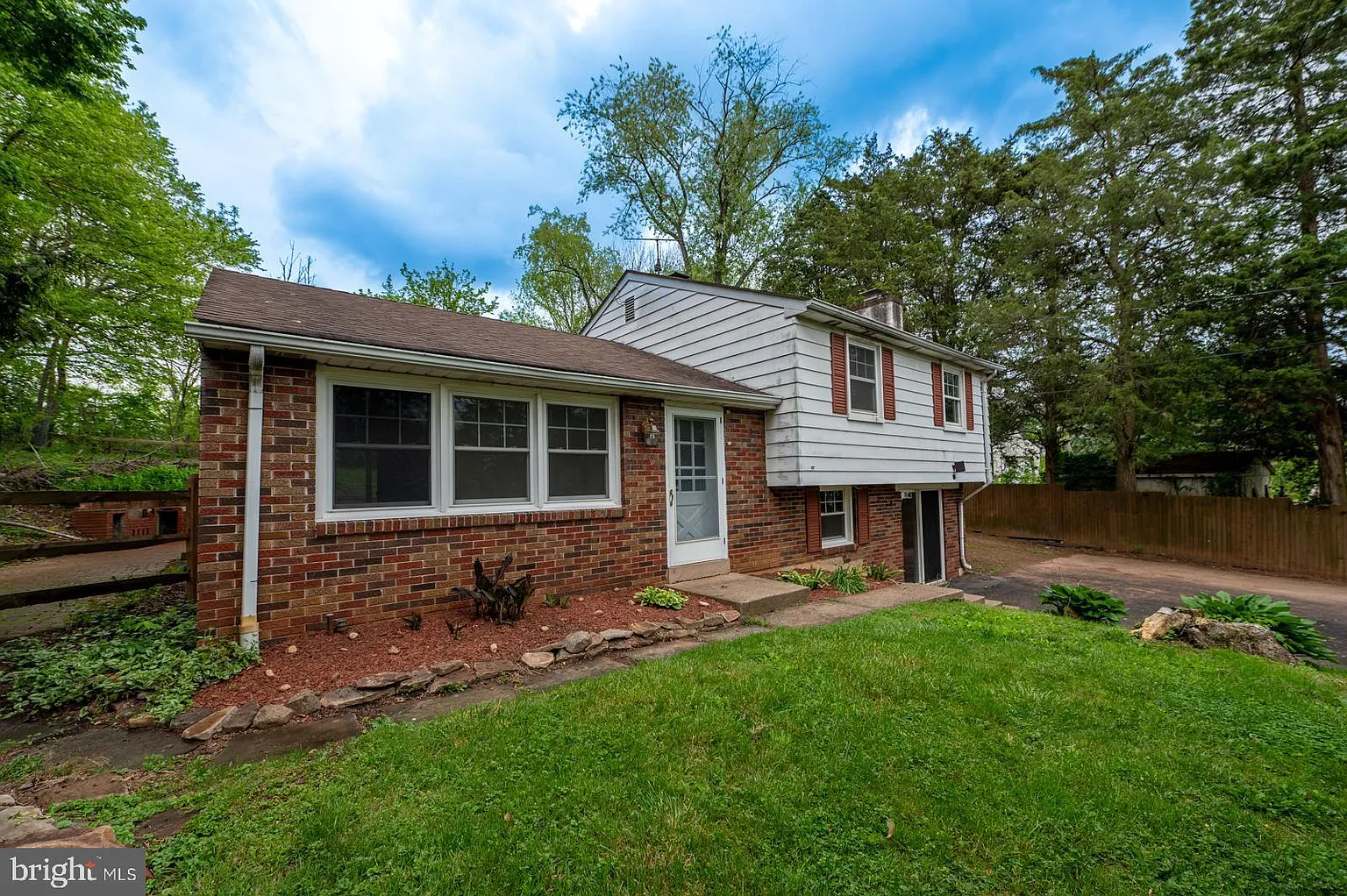 1175 Bleim Rd photo 1