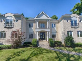 7808 Southdown Rd, Alexandria, VA 22308