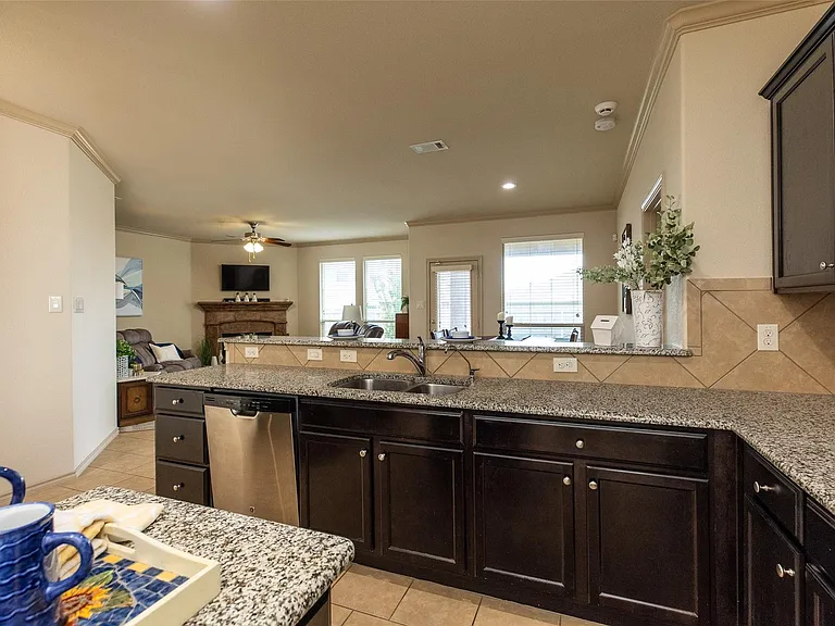 509 Vidalia Ct — Photo 5