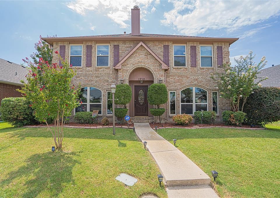 1st image of 1712 Creekway Dr