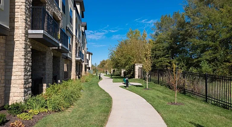 The Villas at Ridgeview Falls Apartments — Photo 27