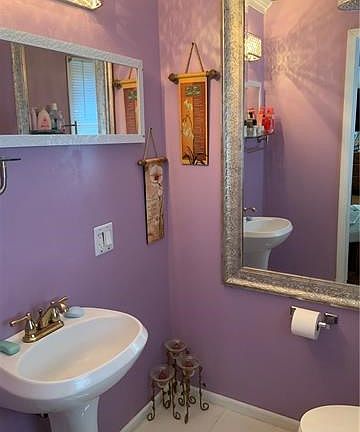 5th image of 6013 Larson Ave