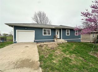 71 NW 271st Rd, Centerview, MO 64019