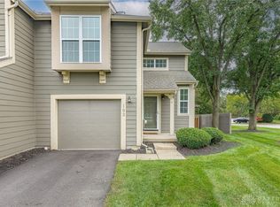 102 Nantucket Lndg, Centerville, OH 45458