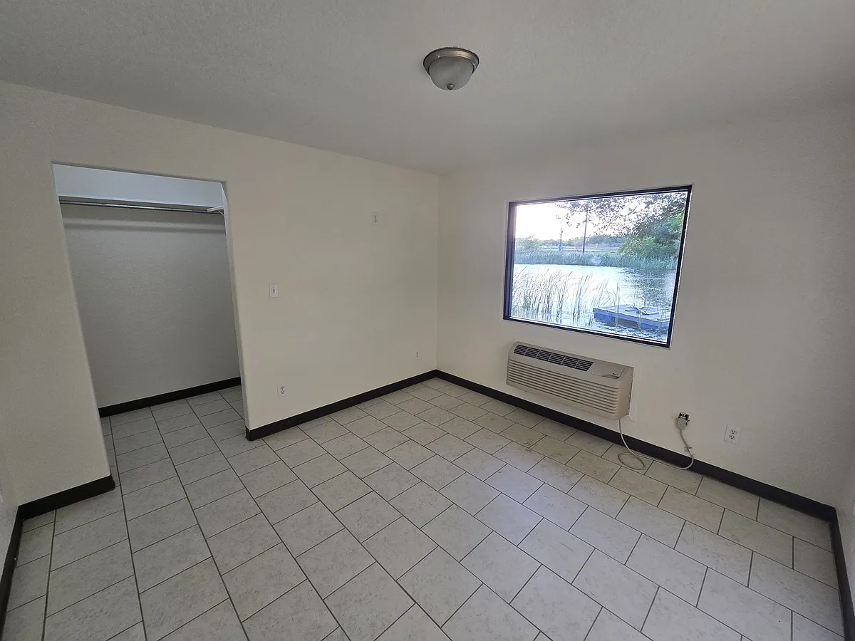 Building Photo - 126 Alton Ave #C2
