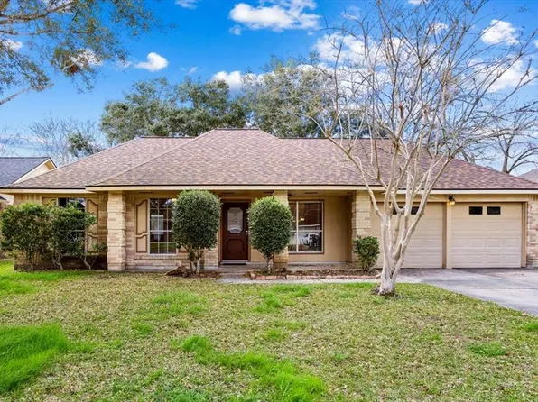 519 Country Lane, League City, TX 77573
