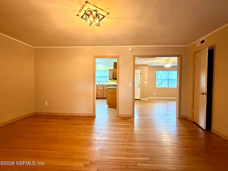 4037 Conga St — Photo 7