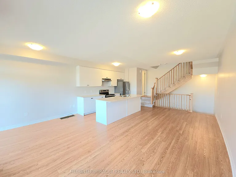 585 Colborne St E — Photo 12