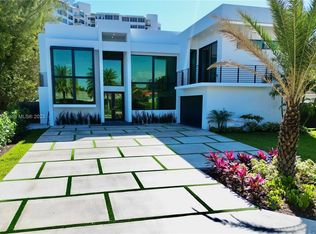 2210 NE 120th St, North Miami, FL 33181