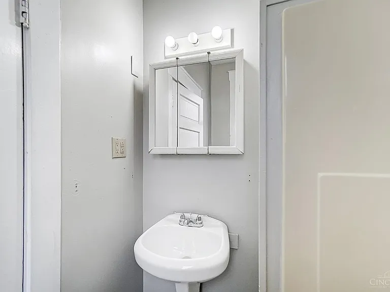 18 Township Ave #1 — Photo 7