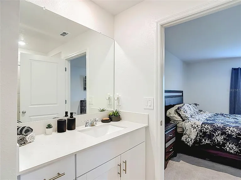 11938 Brae Way — Photo 50