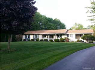 6095 Scherff Rd, Orchard Park, NY 14127