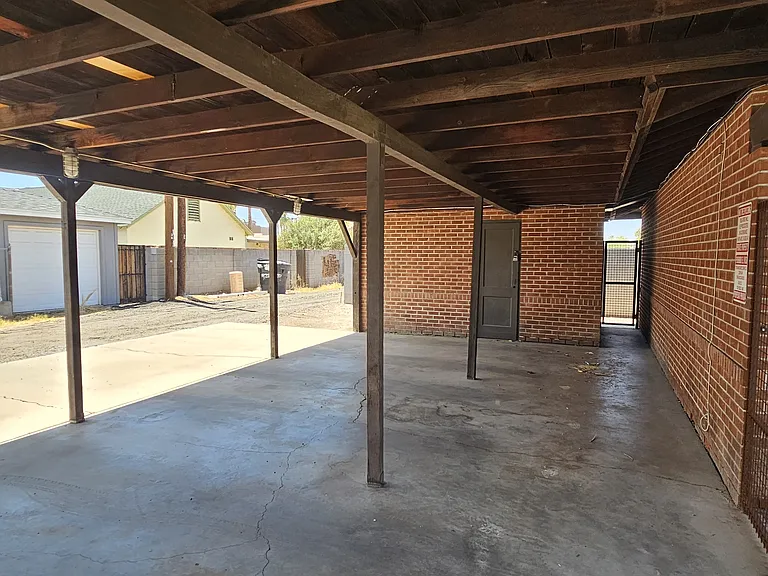 27 E Woodward Dr #3 — Photo 16