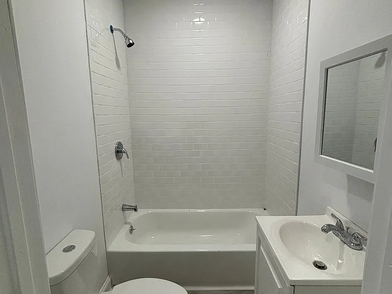 6415 Glenmore Ave #1 — Photo 3