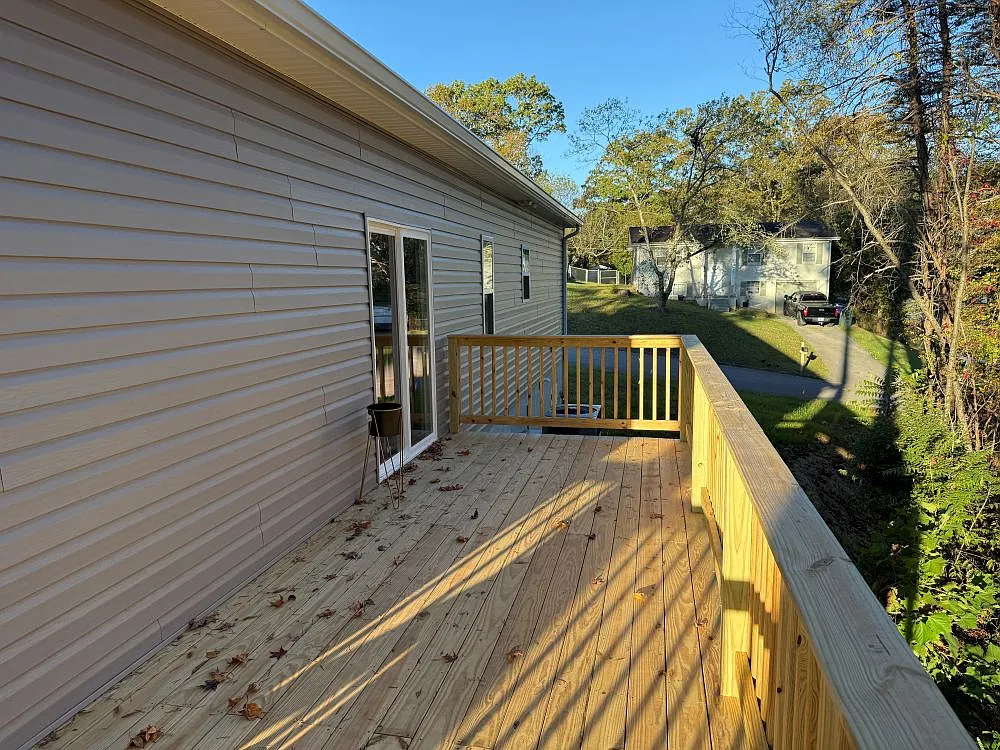 3 bed, 1079 sqft, $2,050 — Photo 3