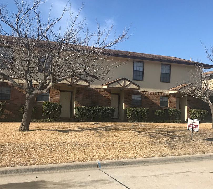 2nd image of 404 Amber Ln APT 2