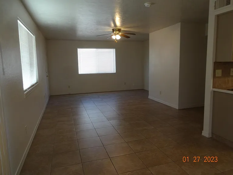 1122 Shorewood Cir — Photo 6