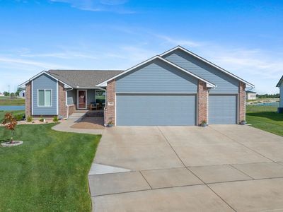 768 E Sunset Cir, Goddard, KS, 67052