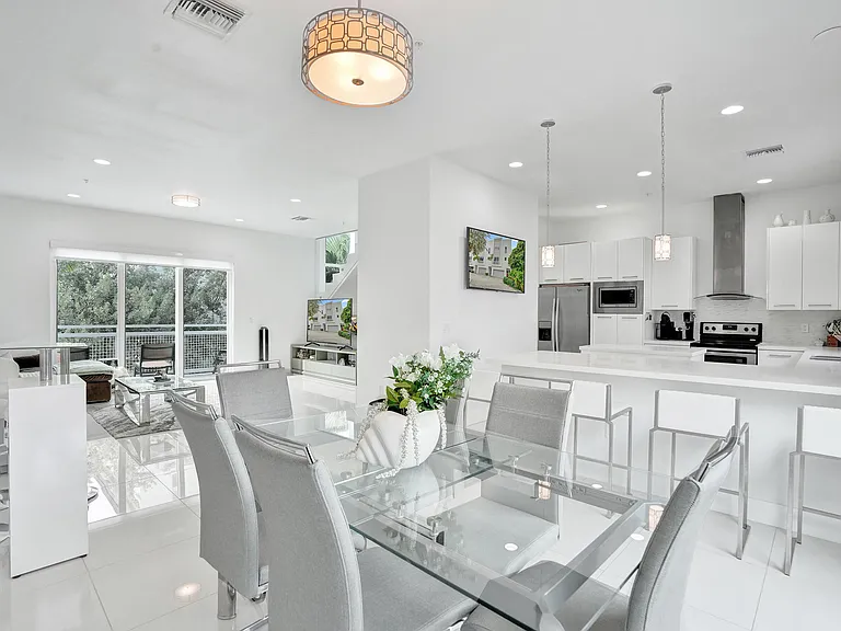 1347 N Ocean Blvd — Photo 19