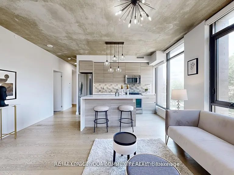 111 Bathurst St #314 — Photo 3
