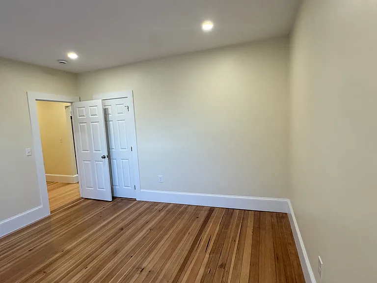 35 George St #2 — Photo 14