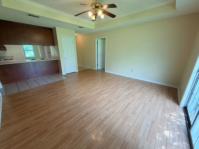 3905 Heatherwoods Dr — Photo 18