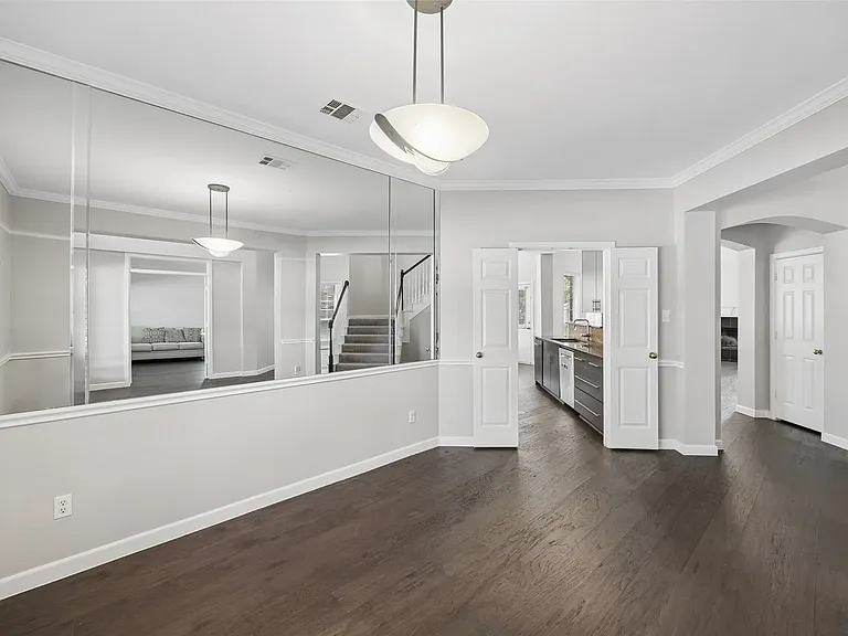 8408 Kenning Ct — Photo 28