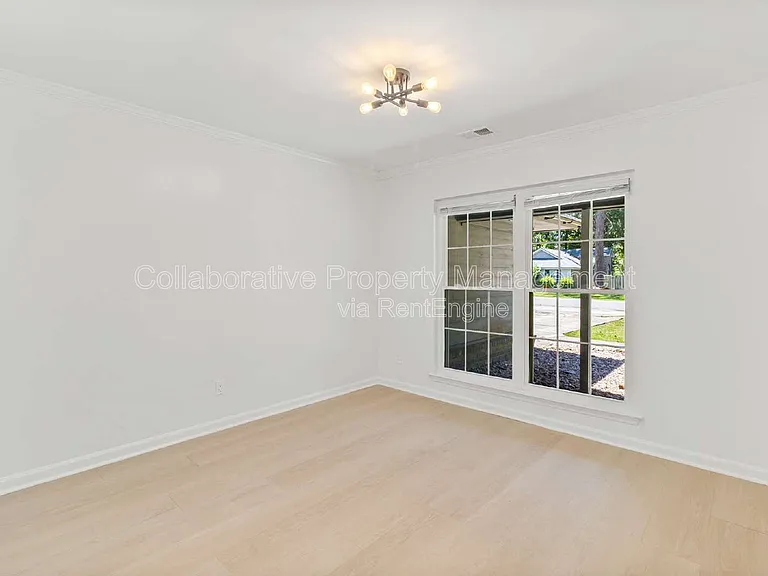 200 Hermitage Dr — Photo 15