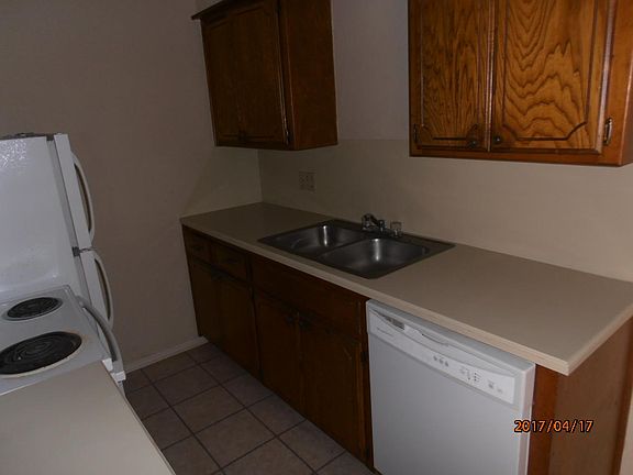 5th image of 6401 NW Oak Ave #A7
