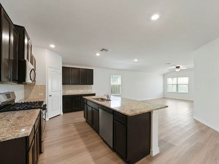 Gravel Gray — Photo 2