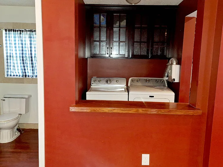 1305 Unity St — Photo 13